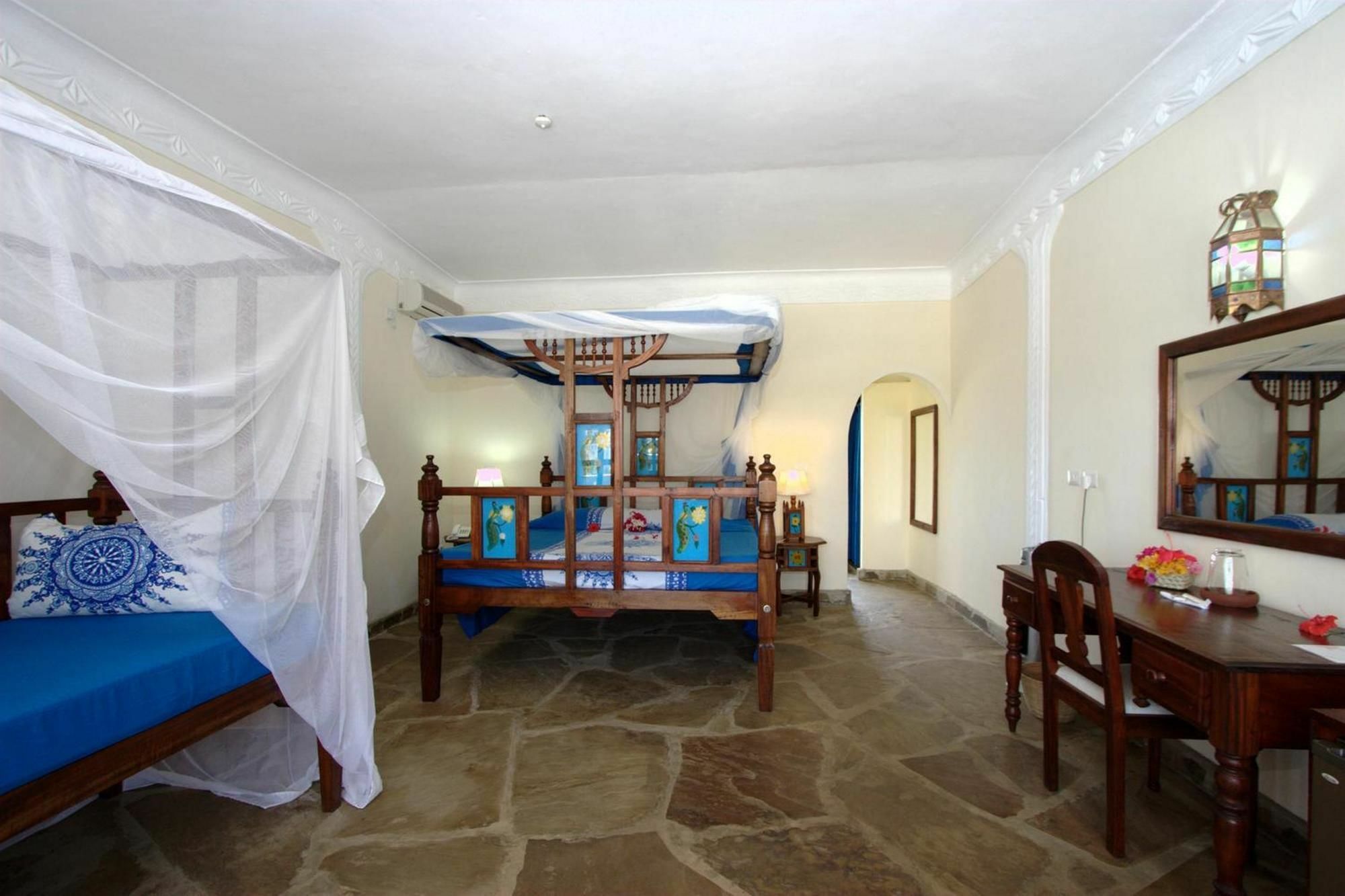 Hotel Jumbo Watamu Exterior foto
